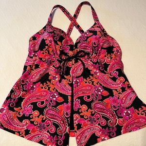 Ocean Dream Flyaway Front Tankini Top Only size 18W.